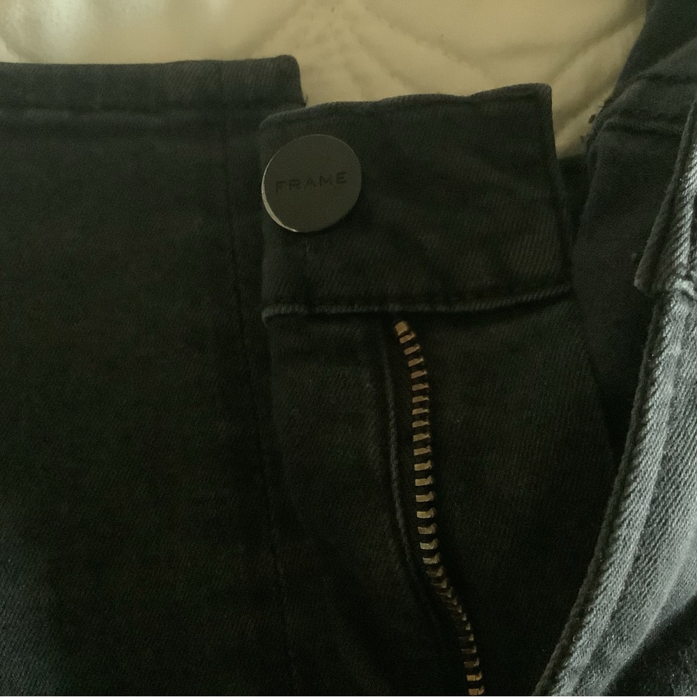 Frame Jeans! - Picture 2 of 4